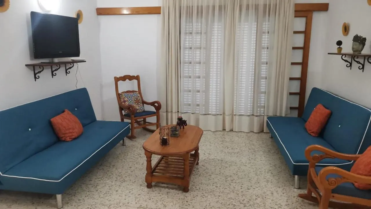 Сasa de vacaciones Chalet Con Jacuzzi Climatizado, Barbacoa Y Cerca De La Playa Abades  España